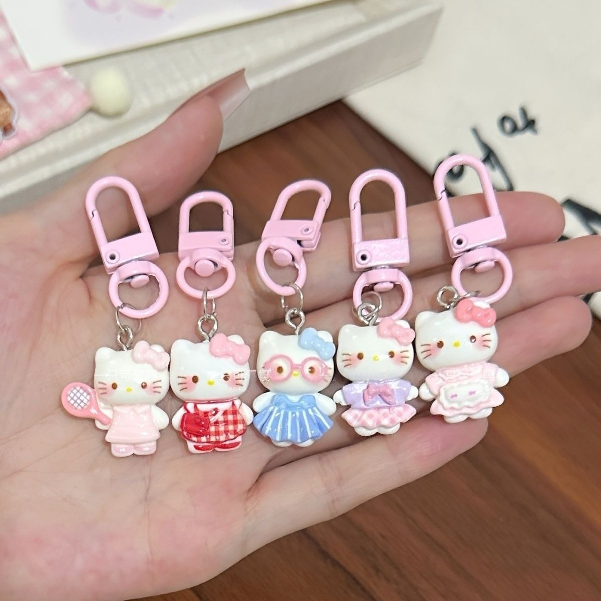 Cute Plaid Skirt Hello Kitty P - Power Bank Wireless review and price